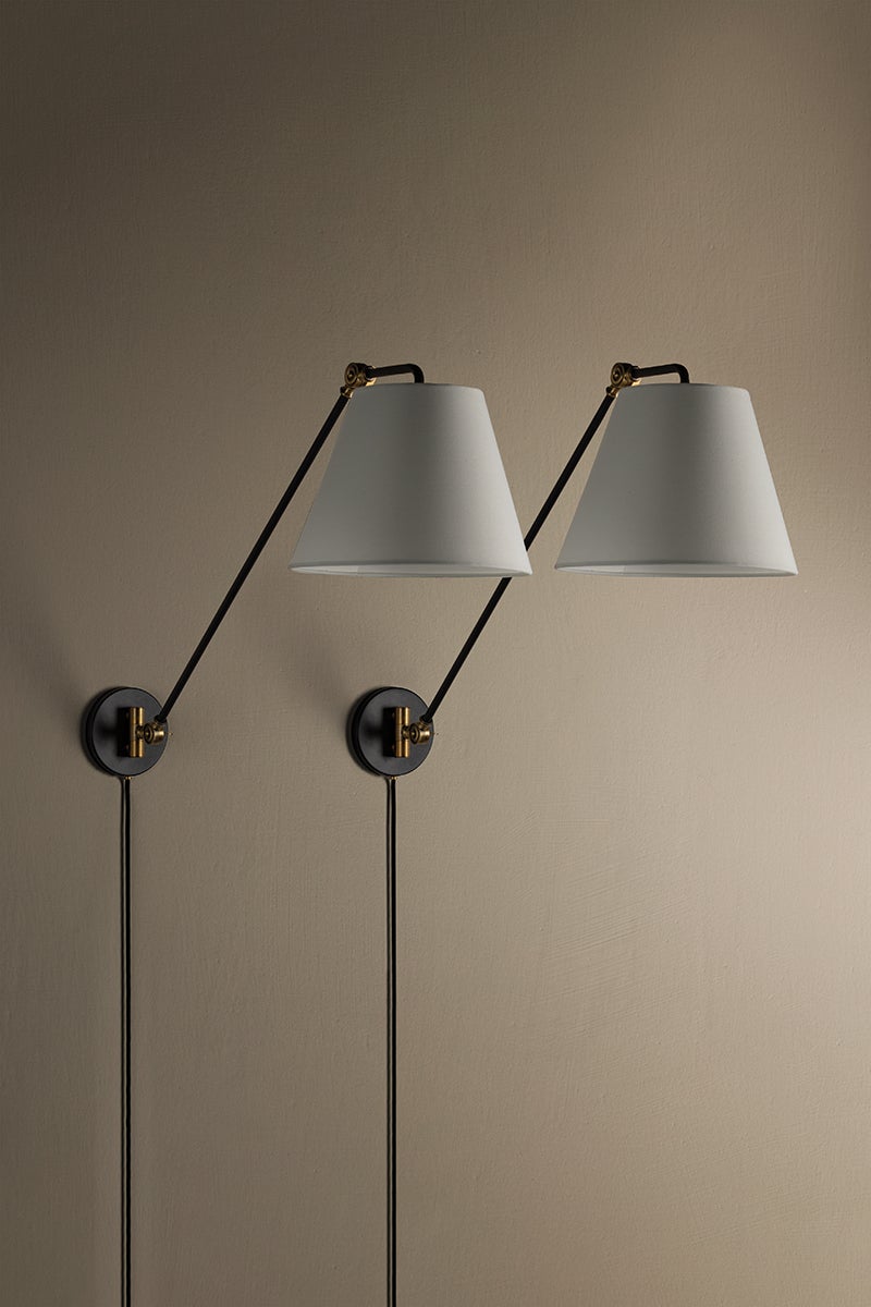 navin plug-in sconce