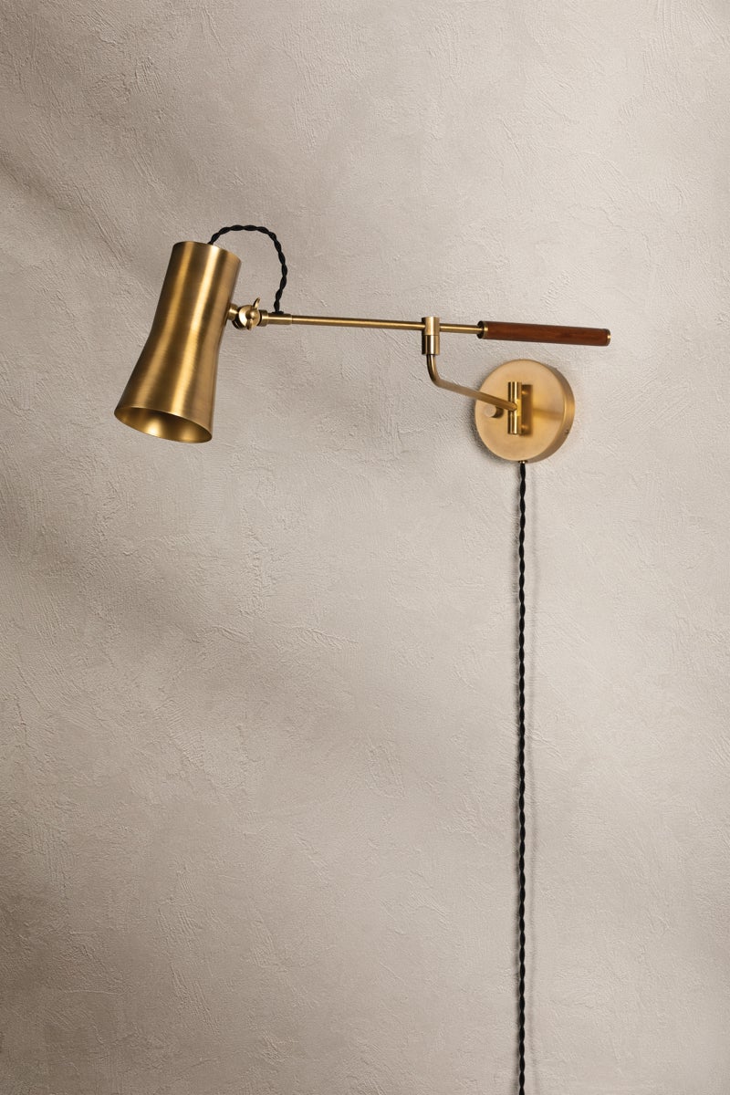 novel plug-in sconce