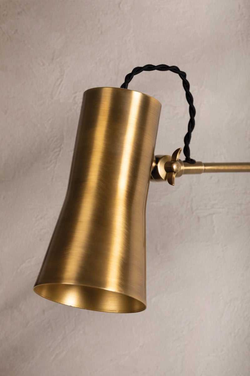 novel plug-in sconce