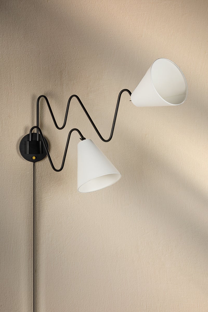 onda plug-in sconce