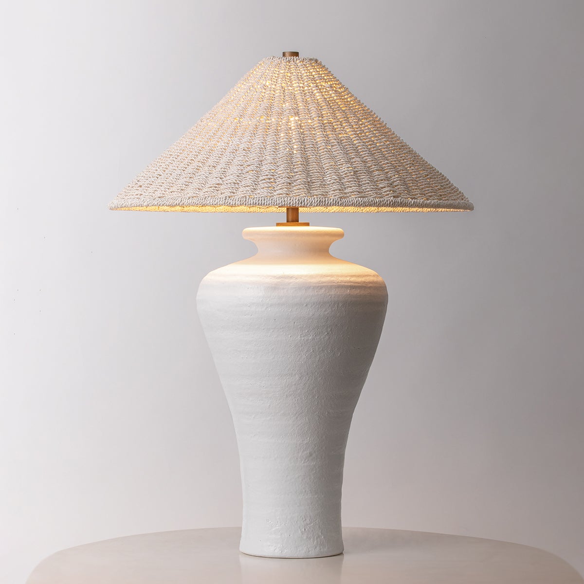 pezante table lamp