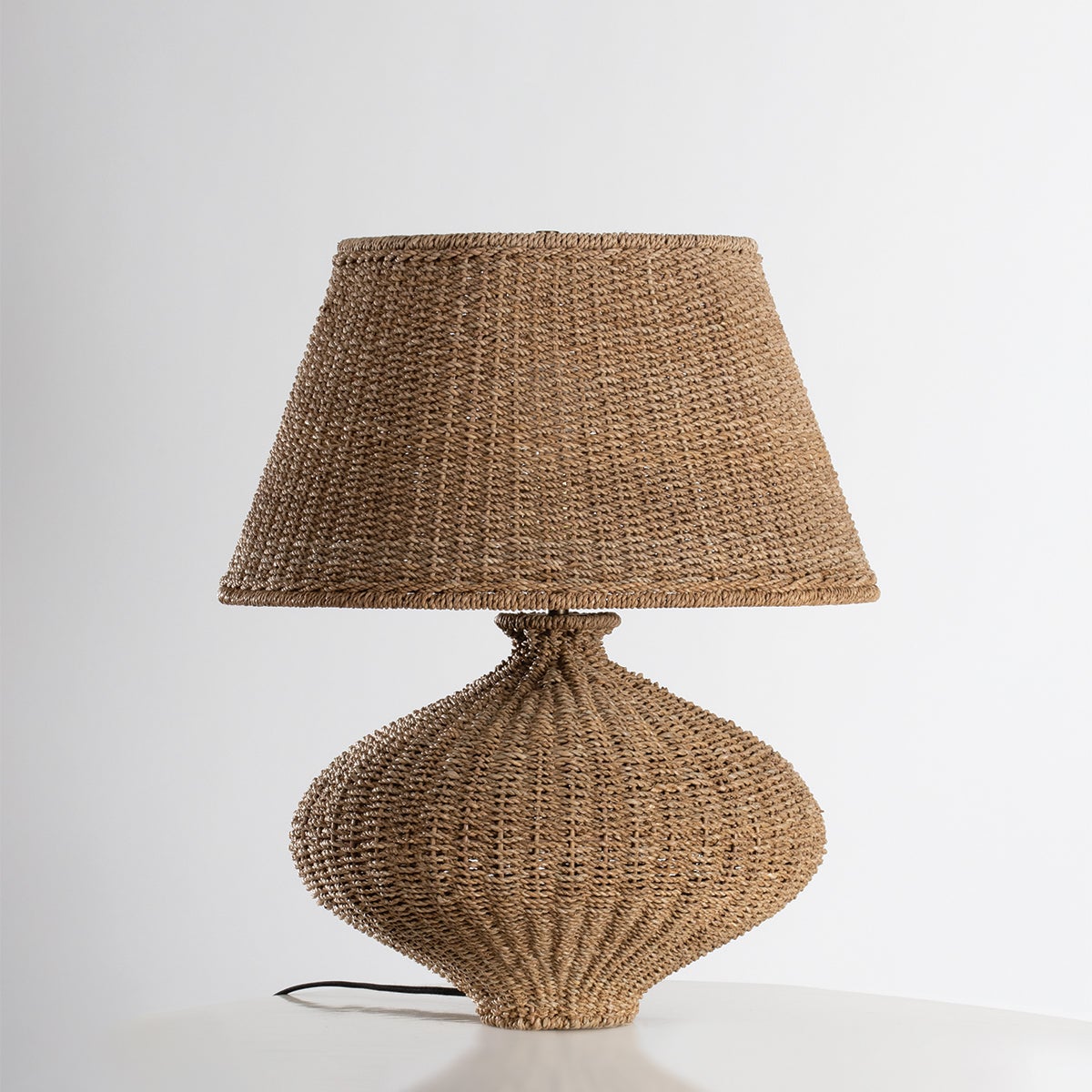 nette table lamp