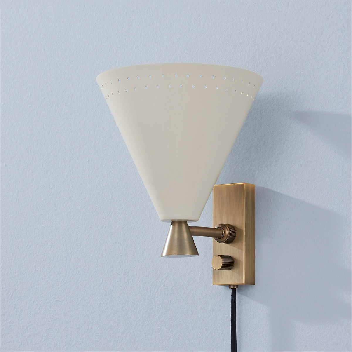 marvin plug-in sconce