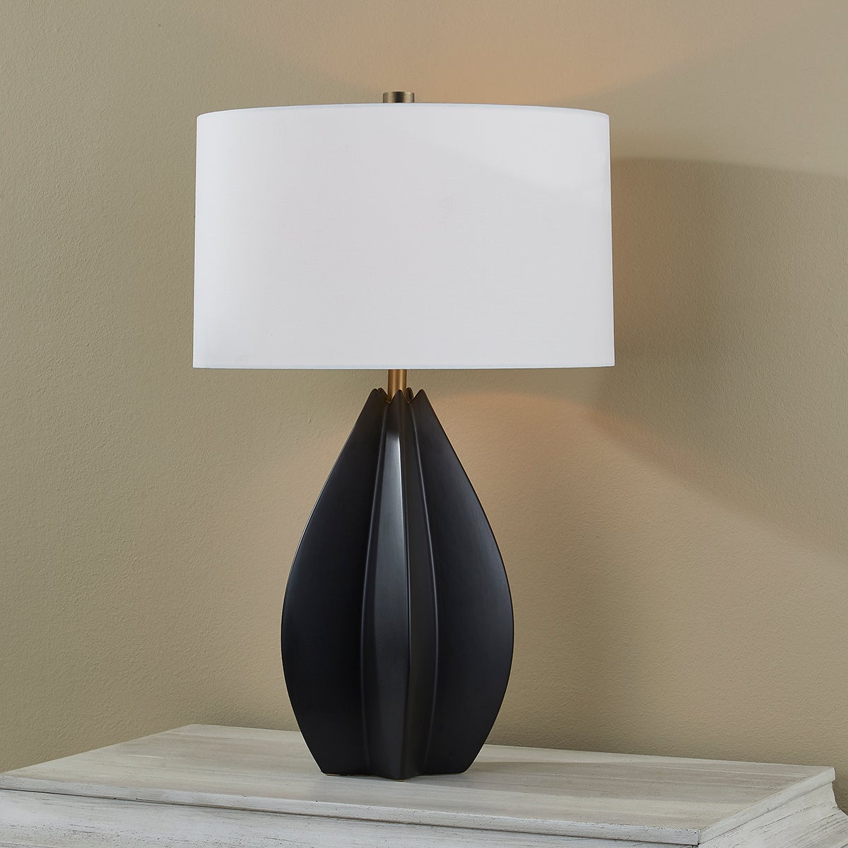 mineral table lamp