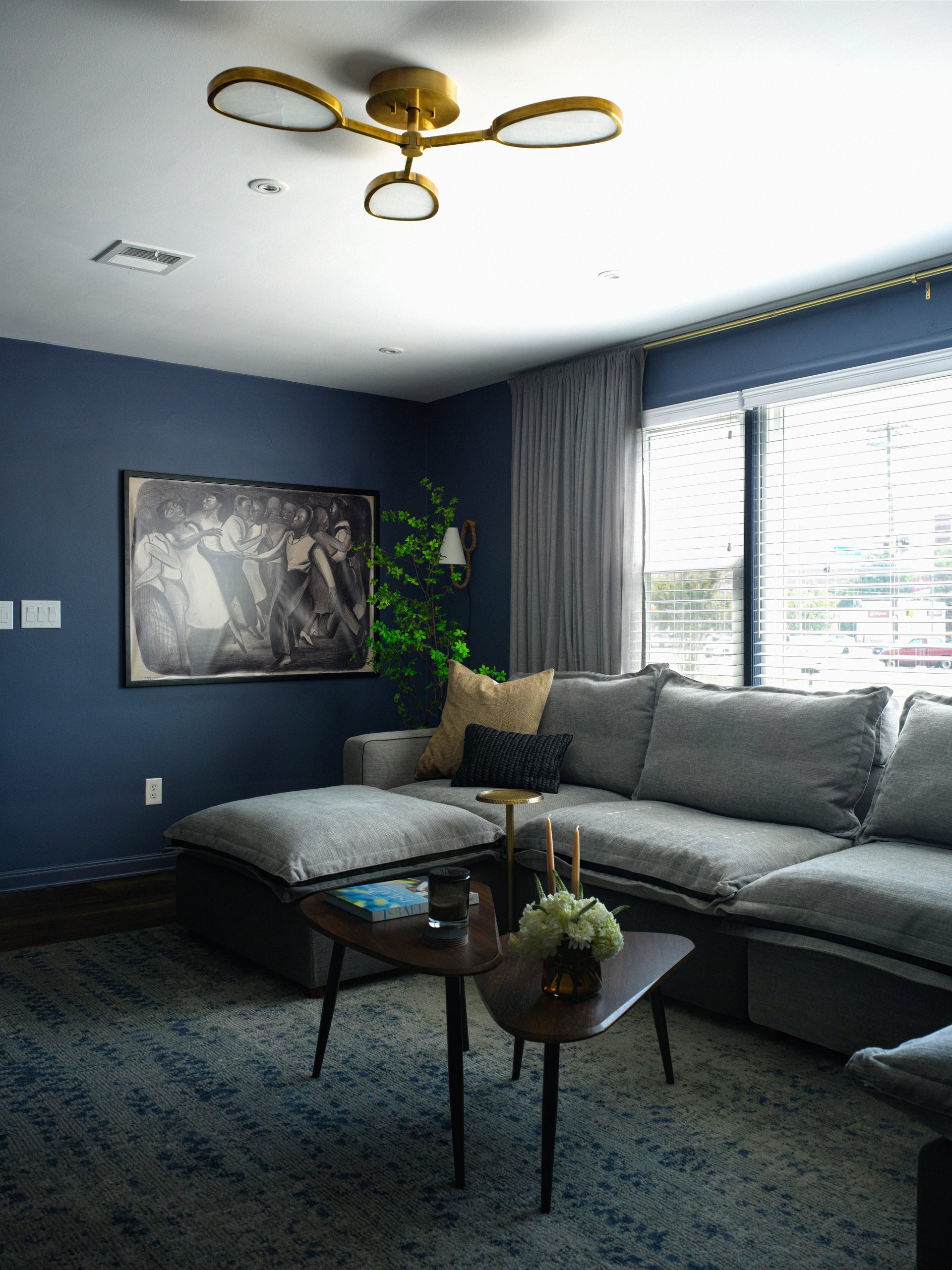 deaver plug-in sconce