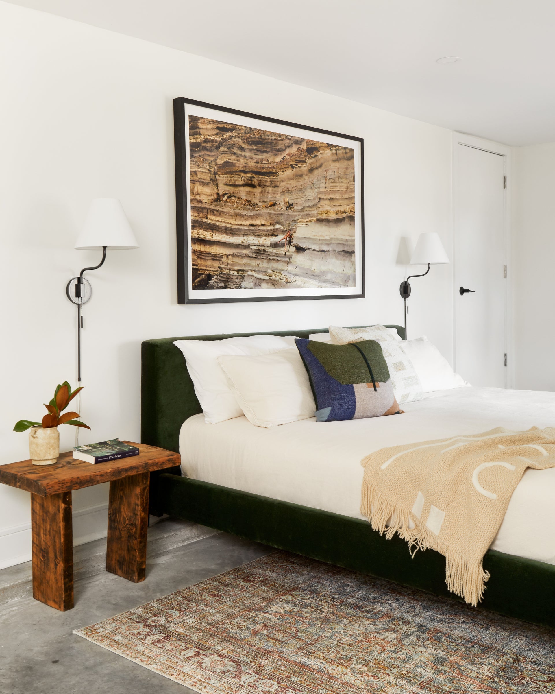 patti plug-in sconce