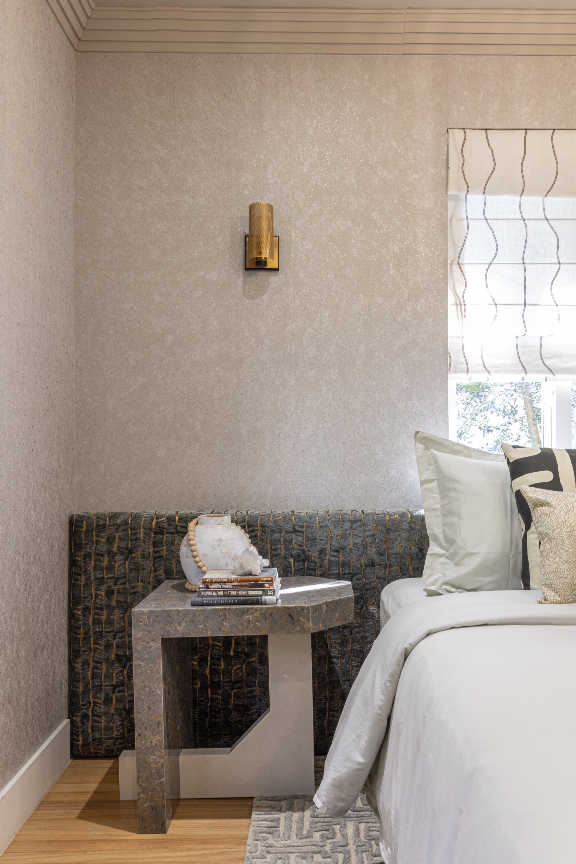 pilsen wall sconce