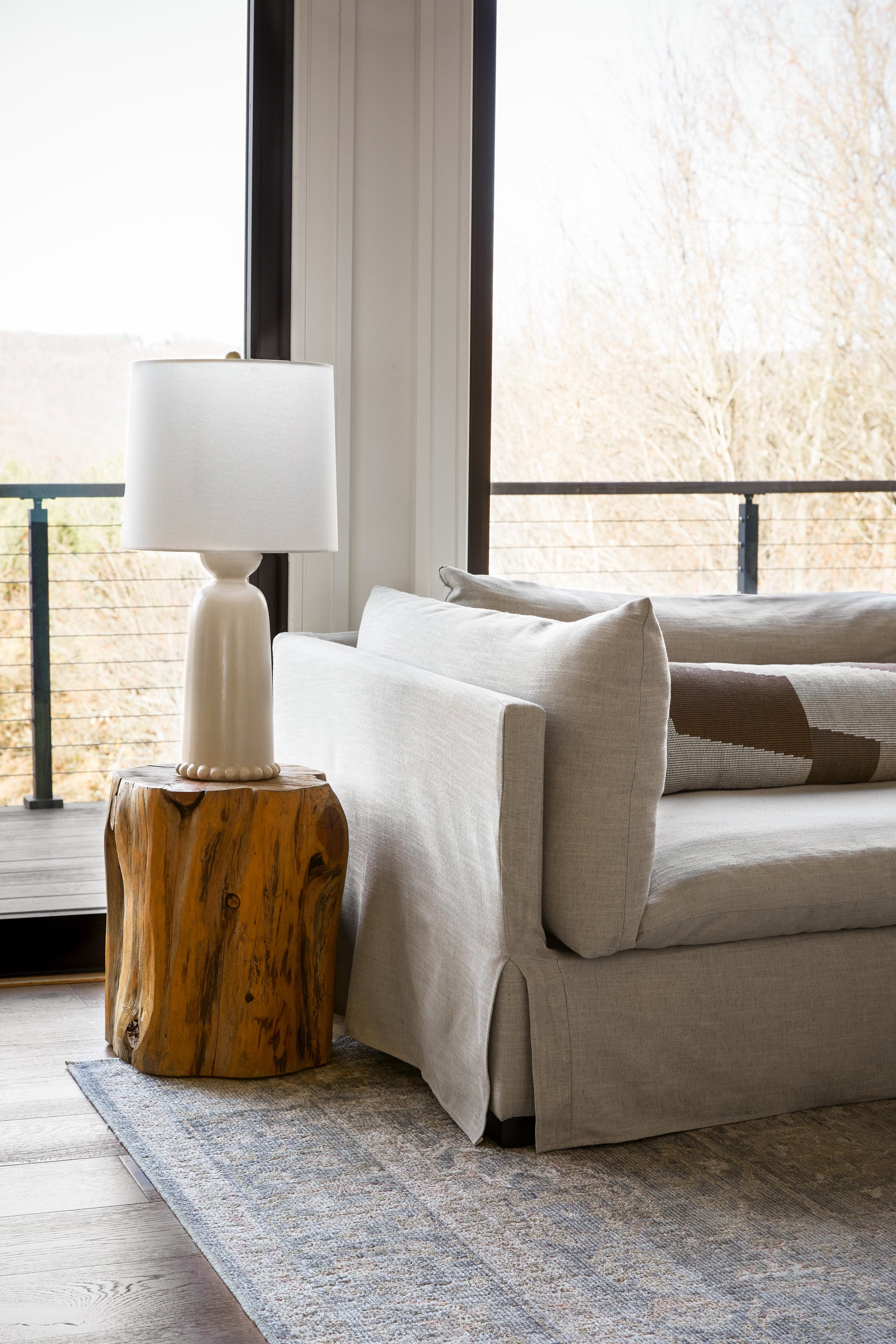rhea table lamp