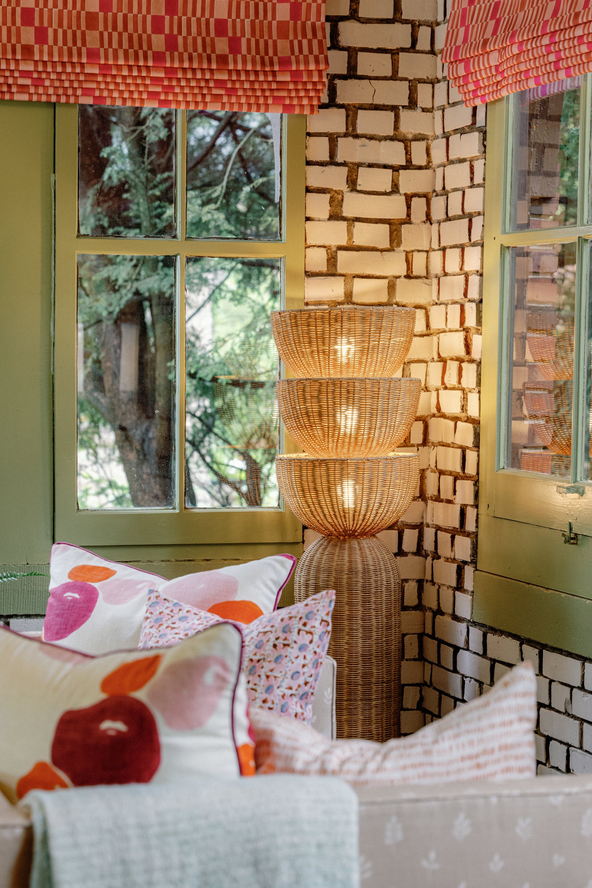 rian floor lamp