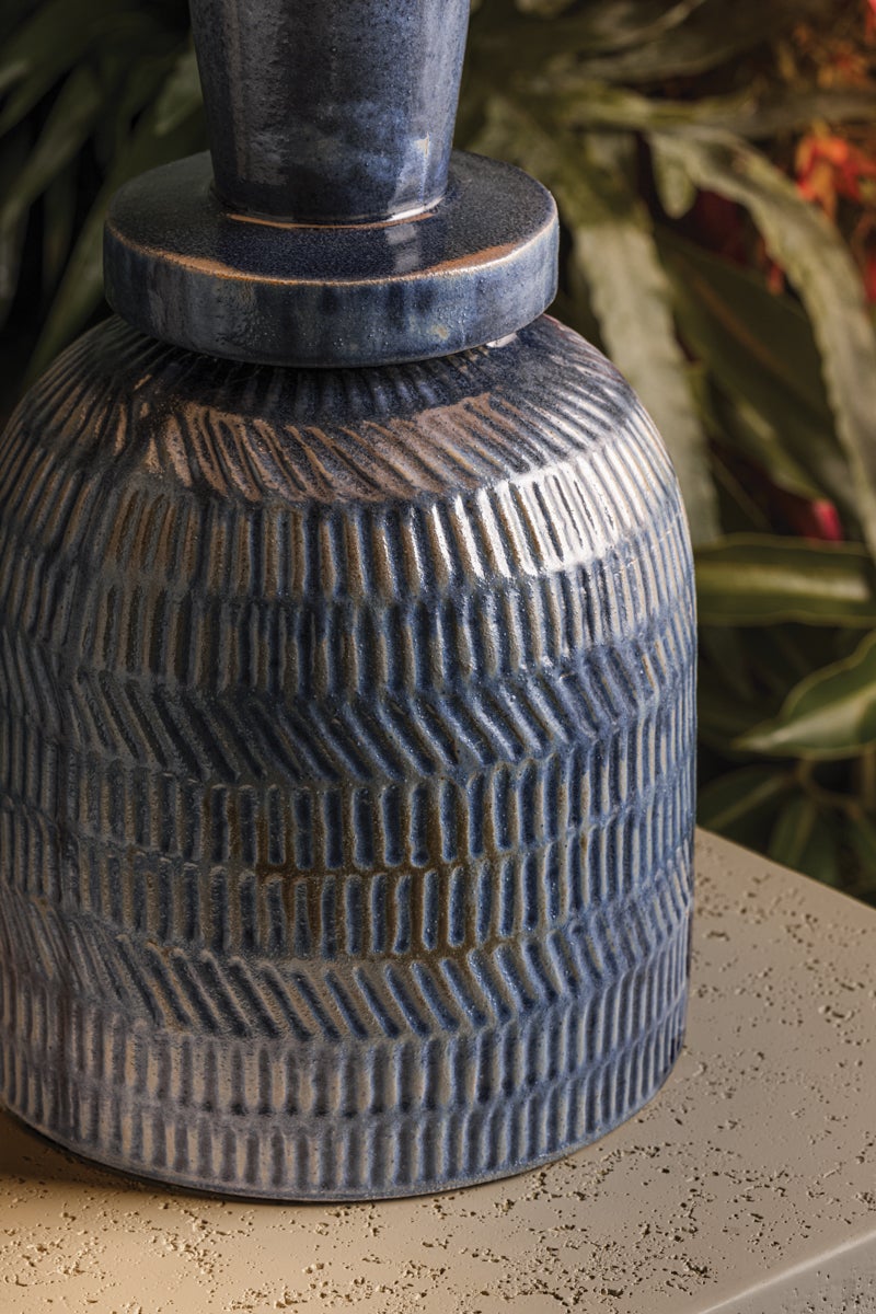 russo table lamp