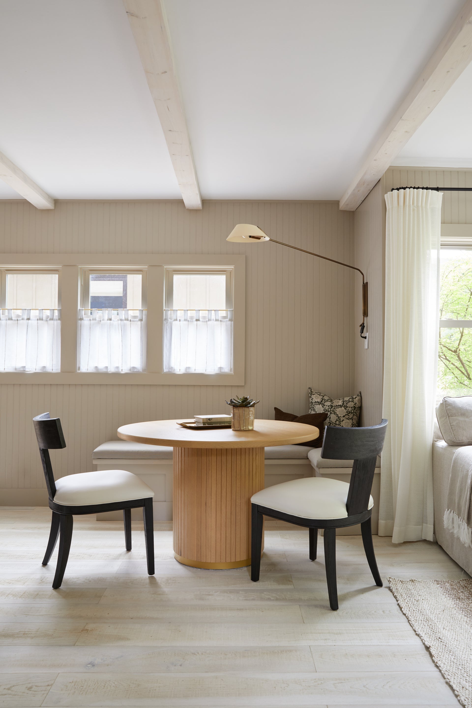 sacramento plug-in sconce