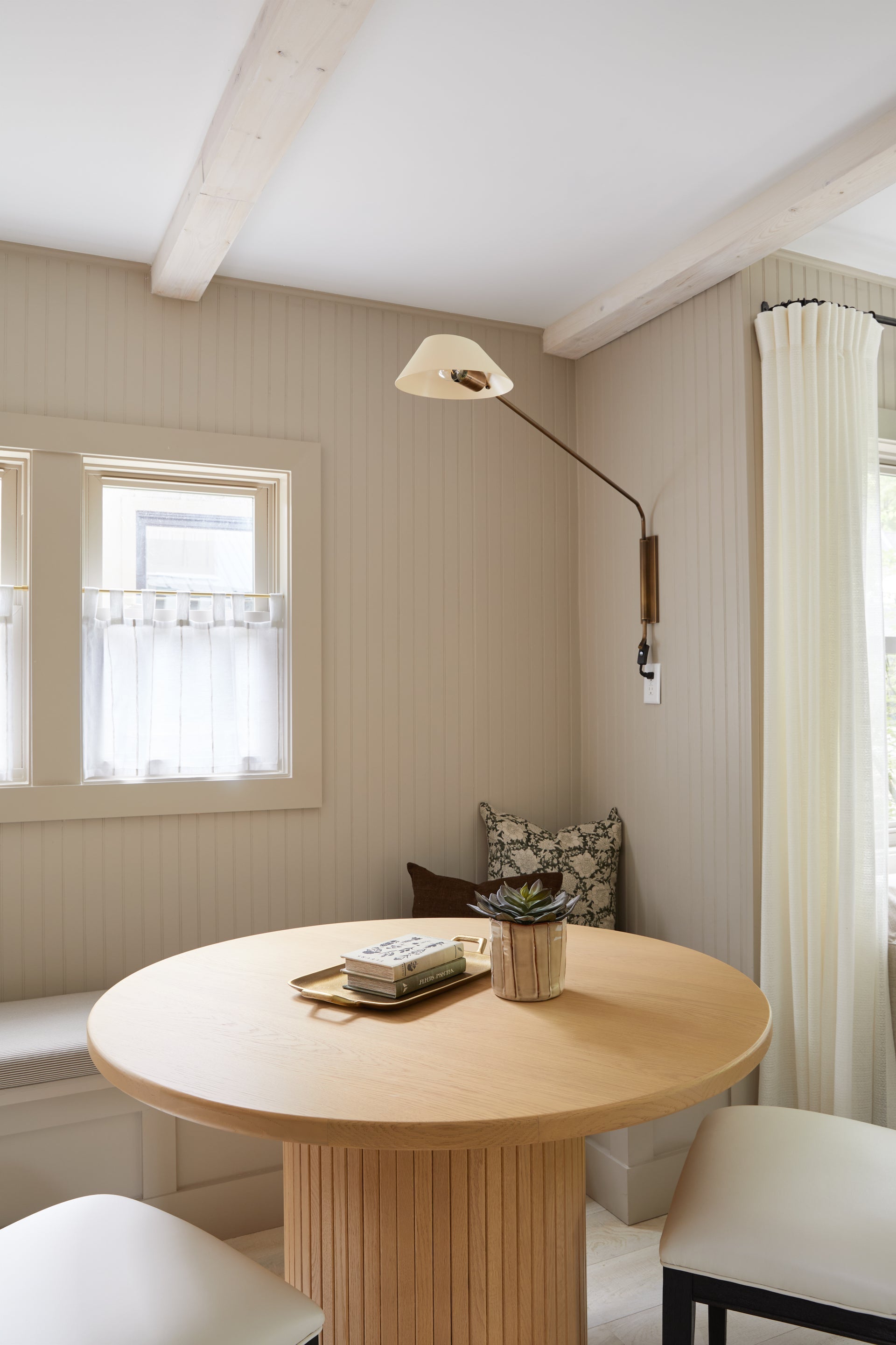 sacramento plug-in sconce