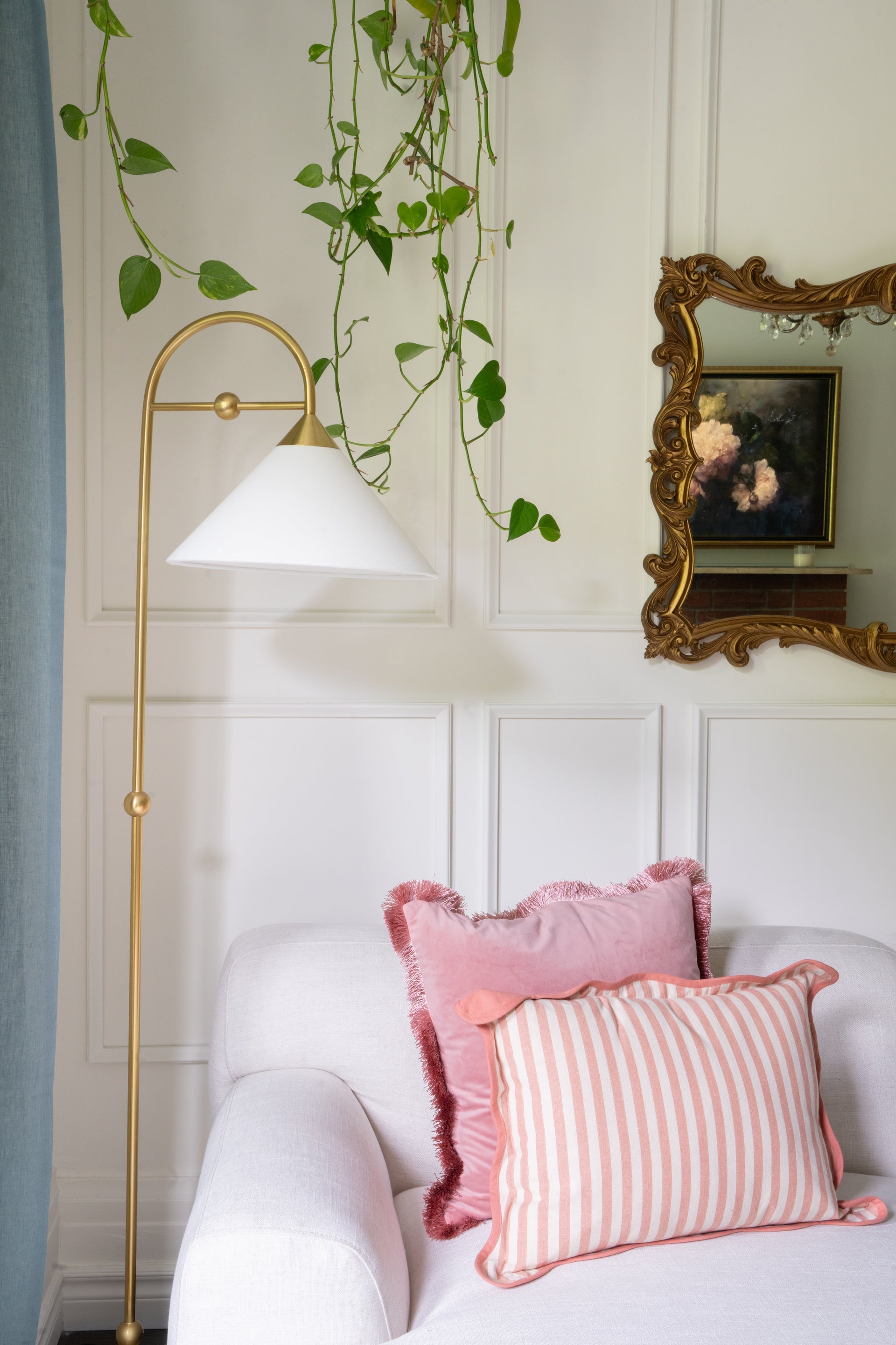 sang floor lamp