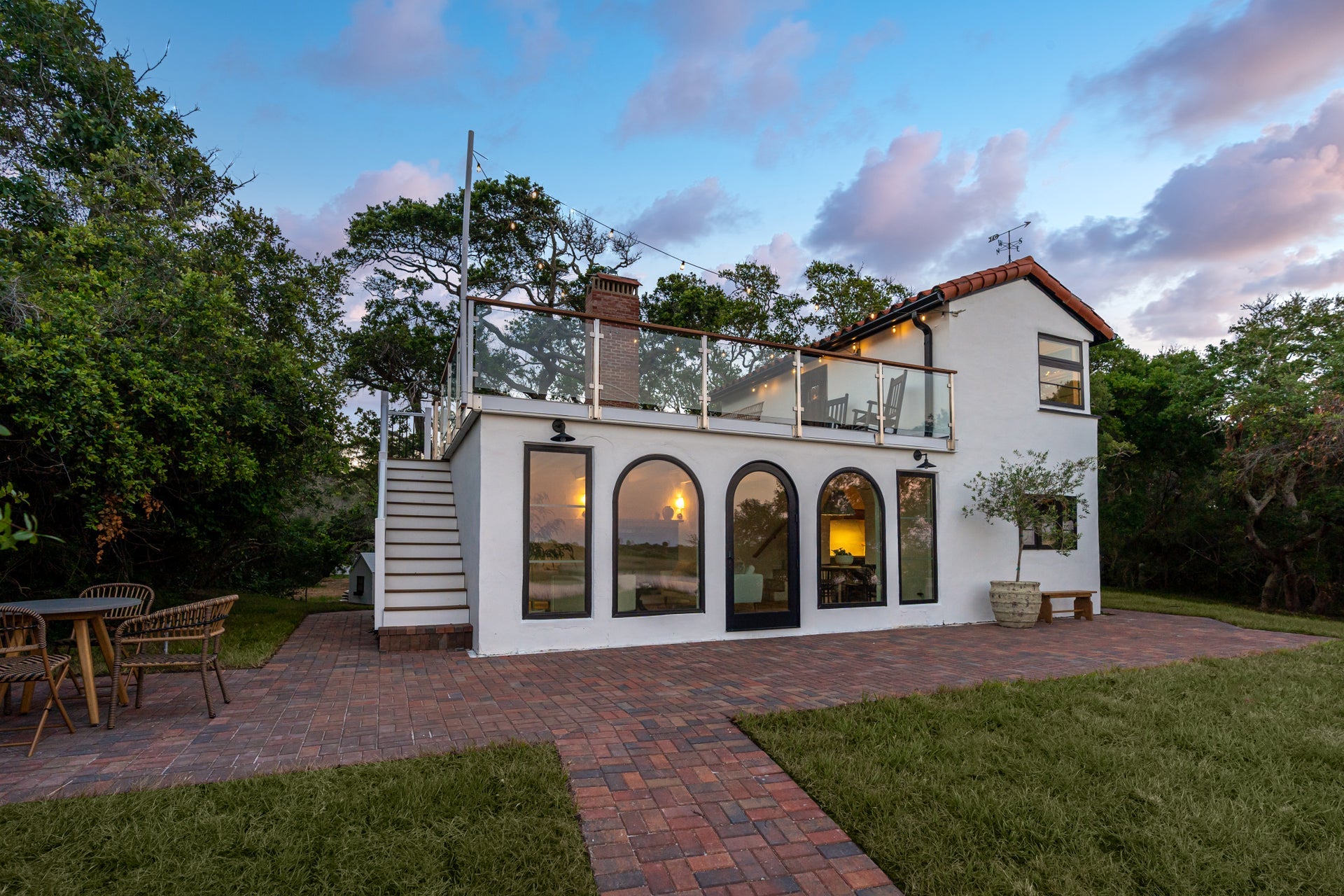 shelton exterior wall sconce