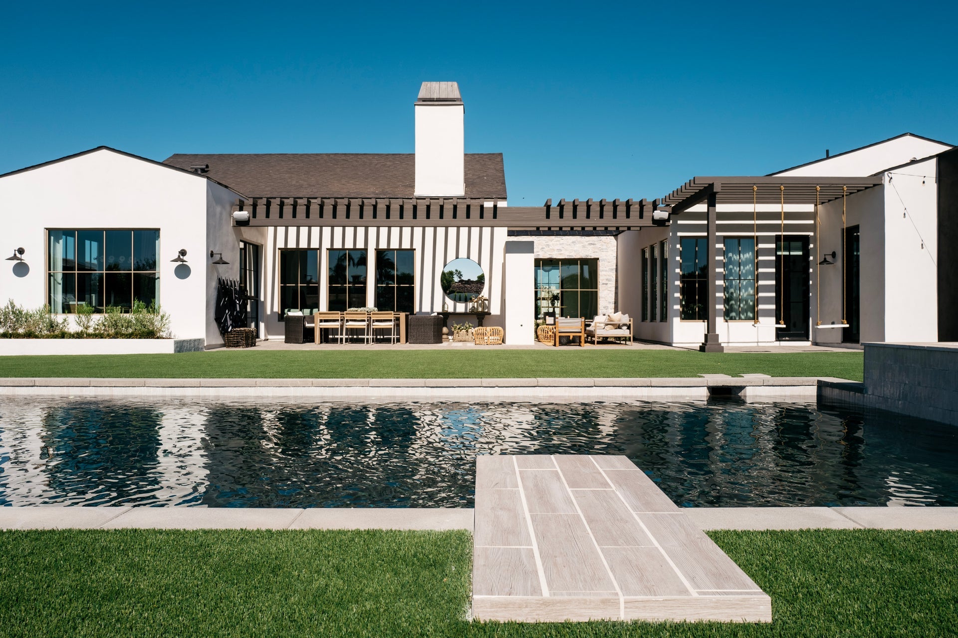 shelton exterior wall sconce