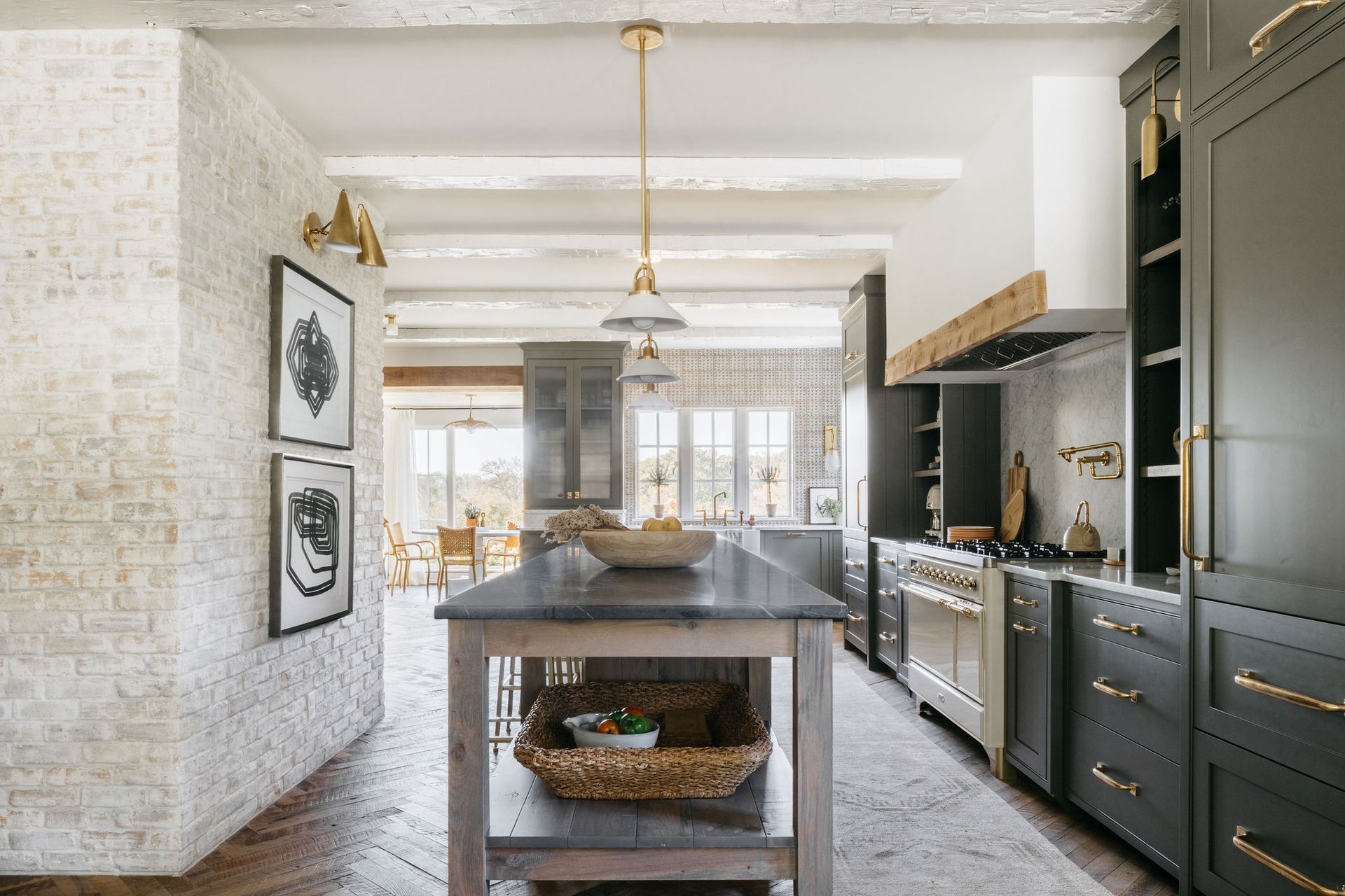 syosset pendant
