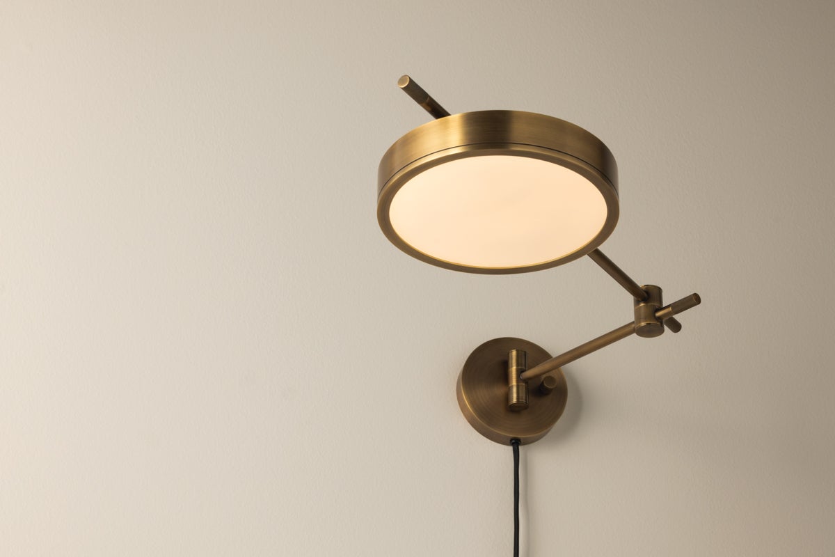thatcher plug-in sconce