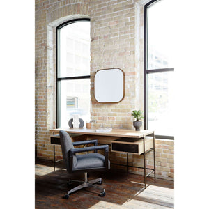 Miguel Desk