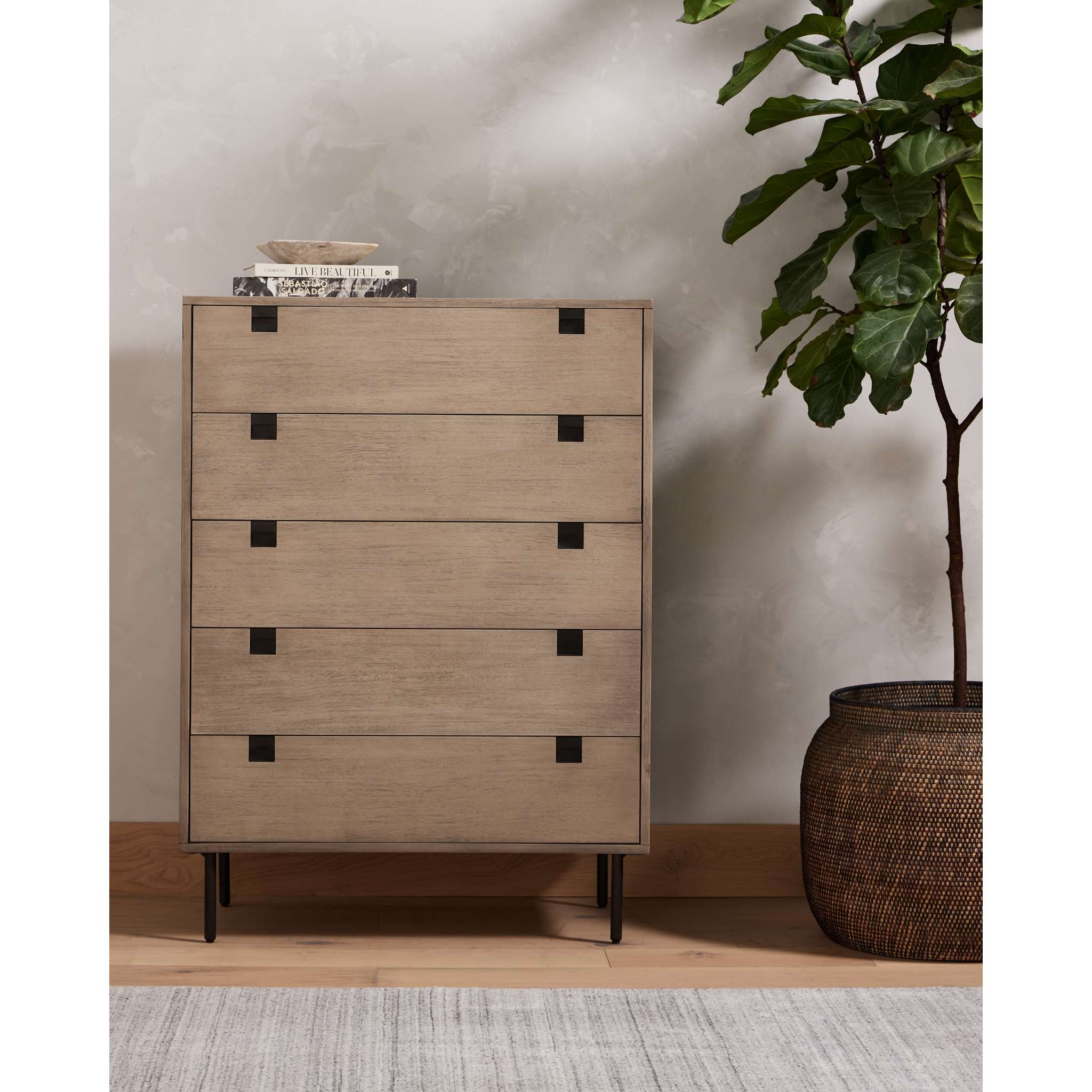 Carly 5 Drawer Dresser