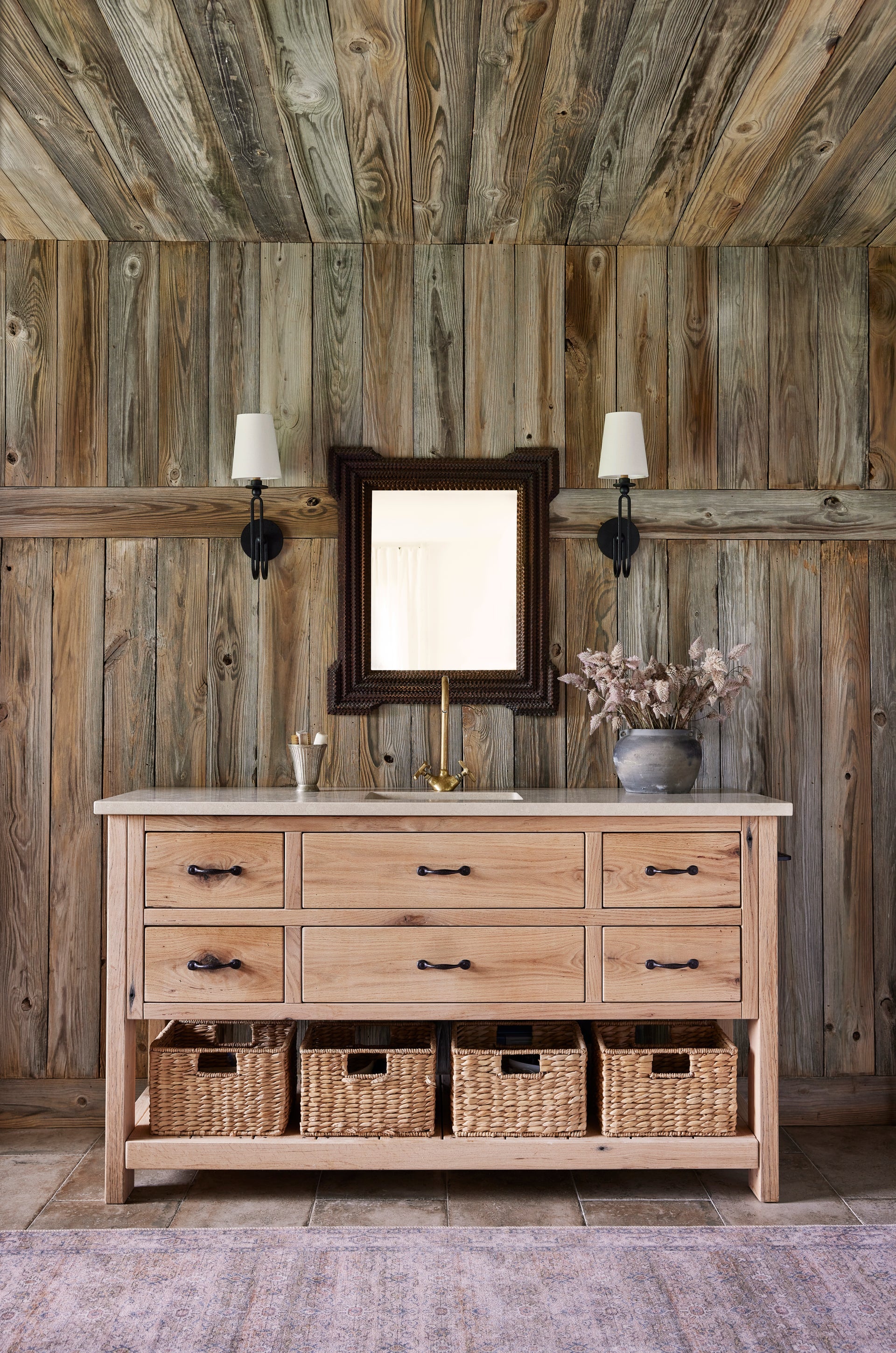 valor wall sconce