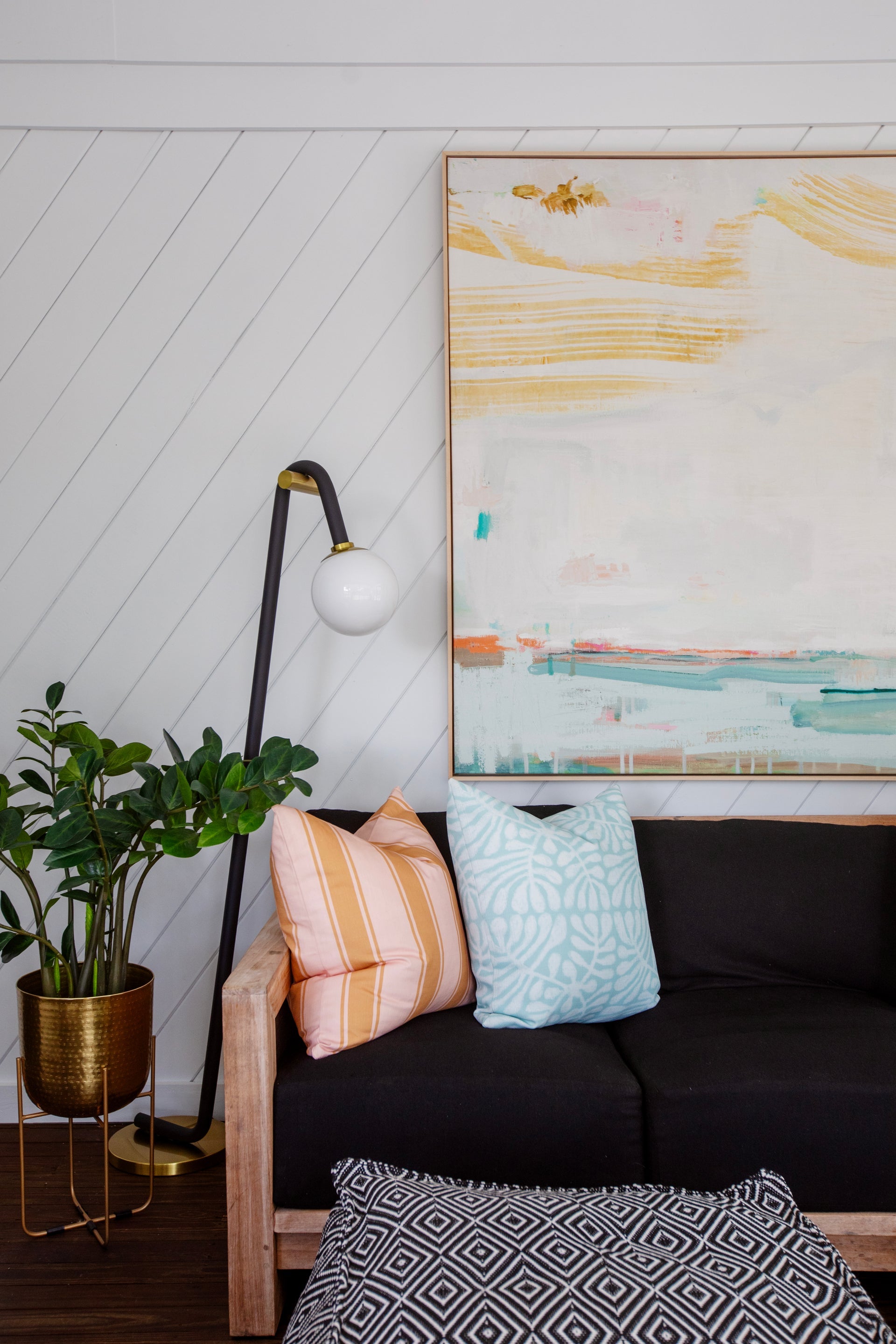 whit floor lamp