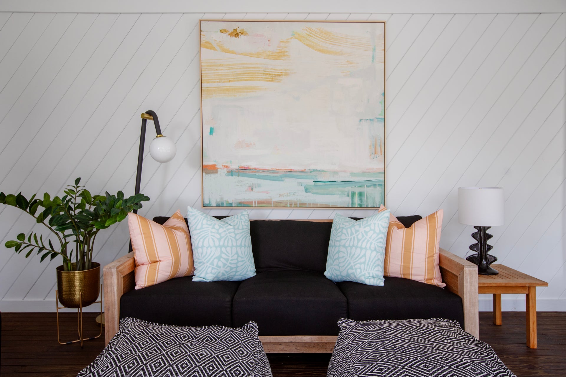 whit floor lamp