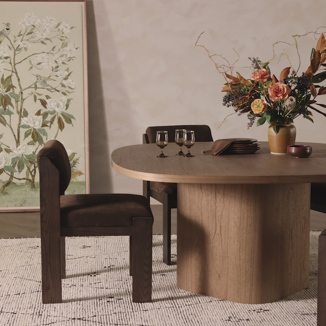 Load video: Valli Dining Table