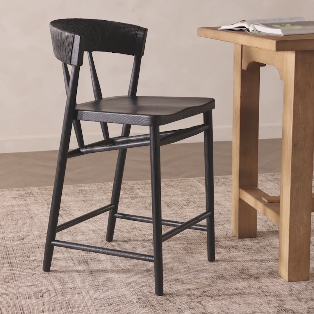 Load video: Black Oak