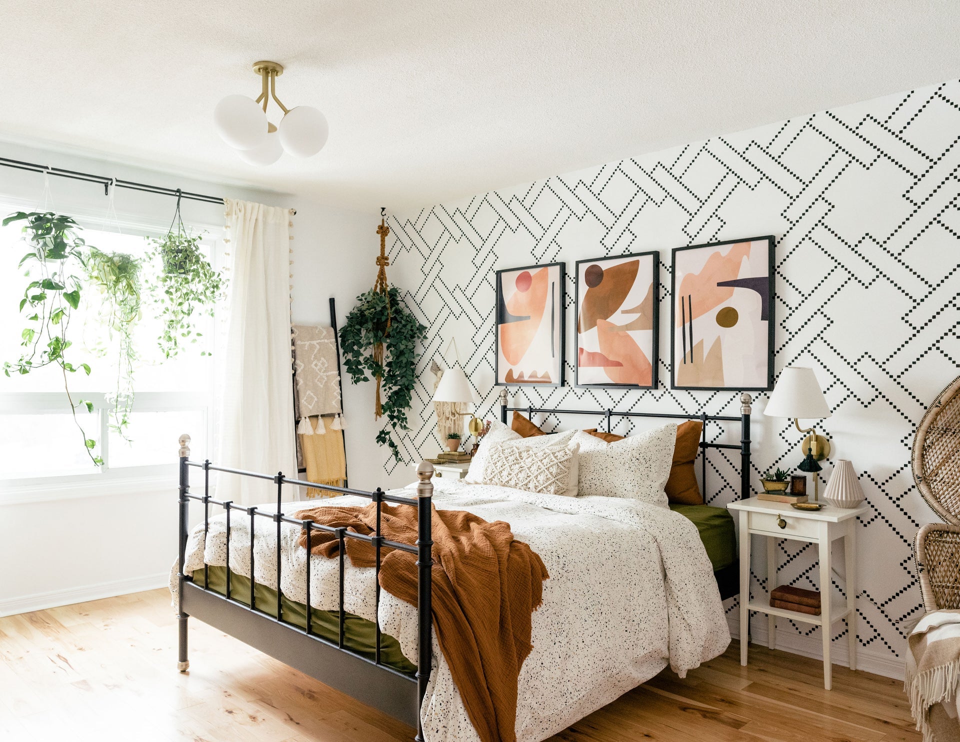 patti plug-in sconce