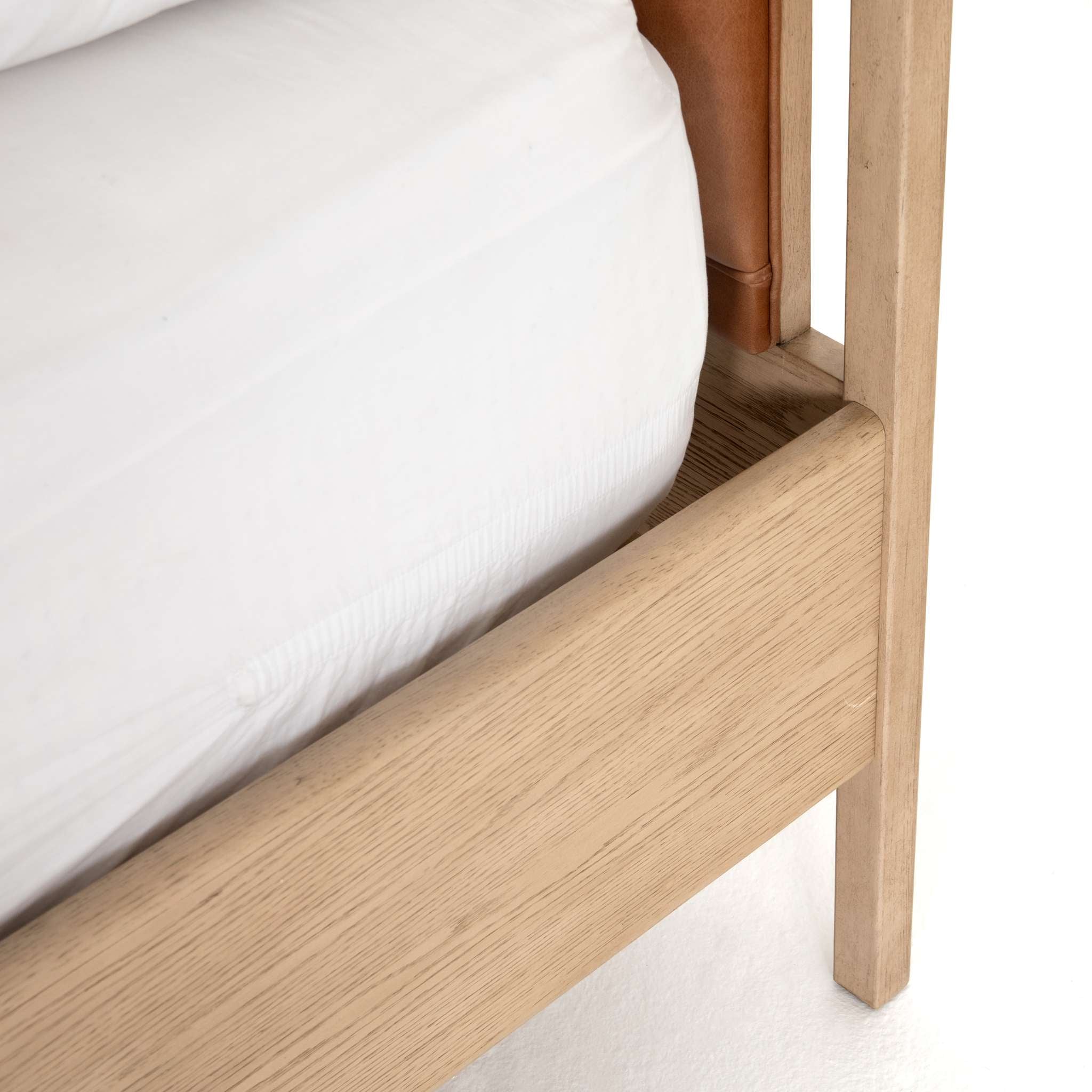 Rosedale Bed-Yucca Oak Veneer-King