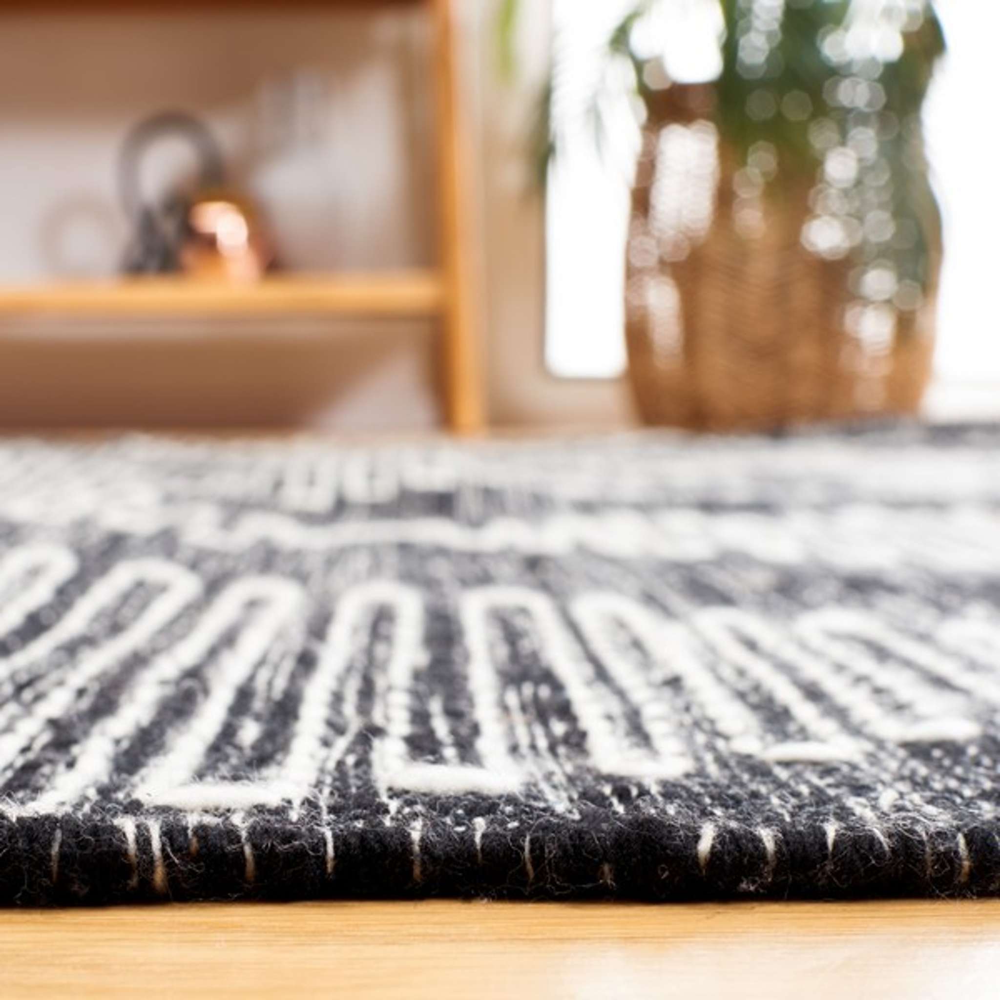 KILIM 325