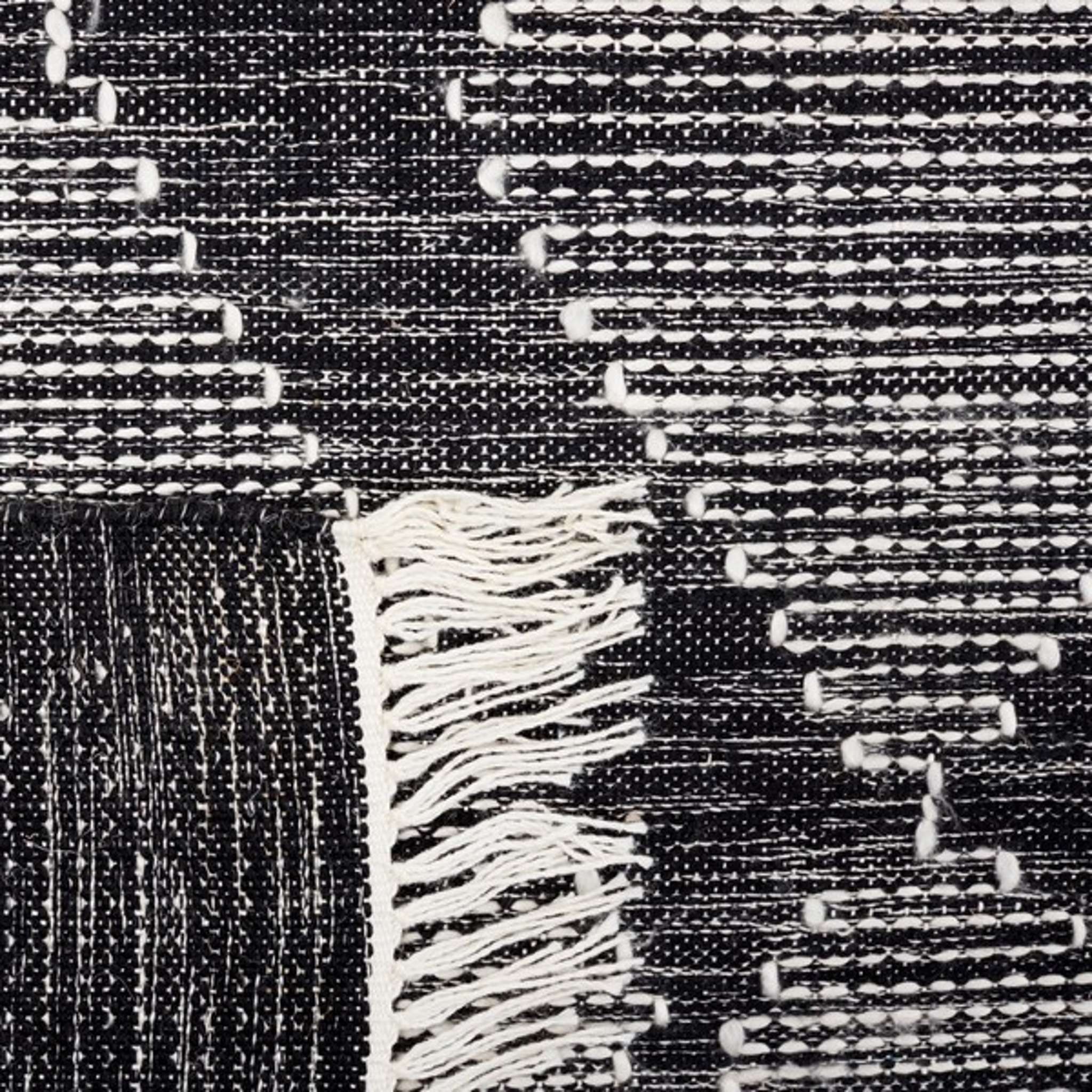 KILIM 325