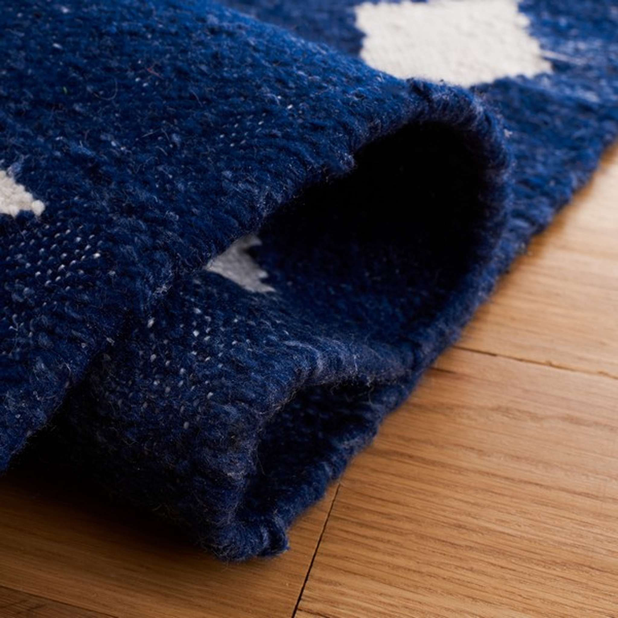 KILIM 764