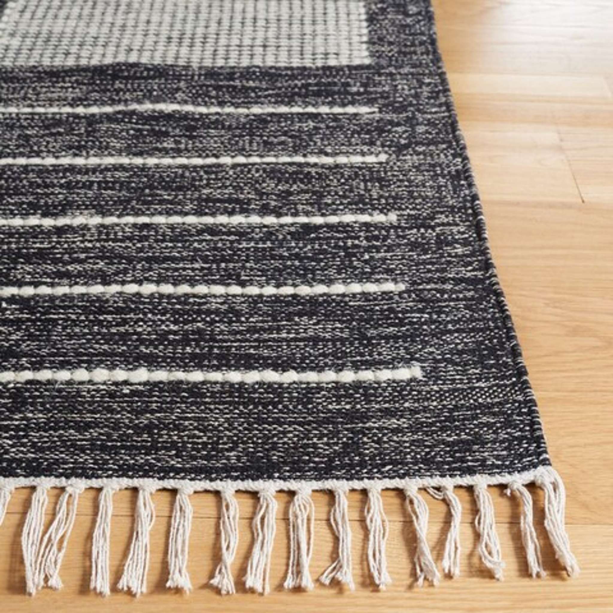 KILIM 326