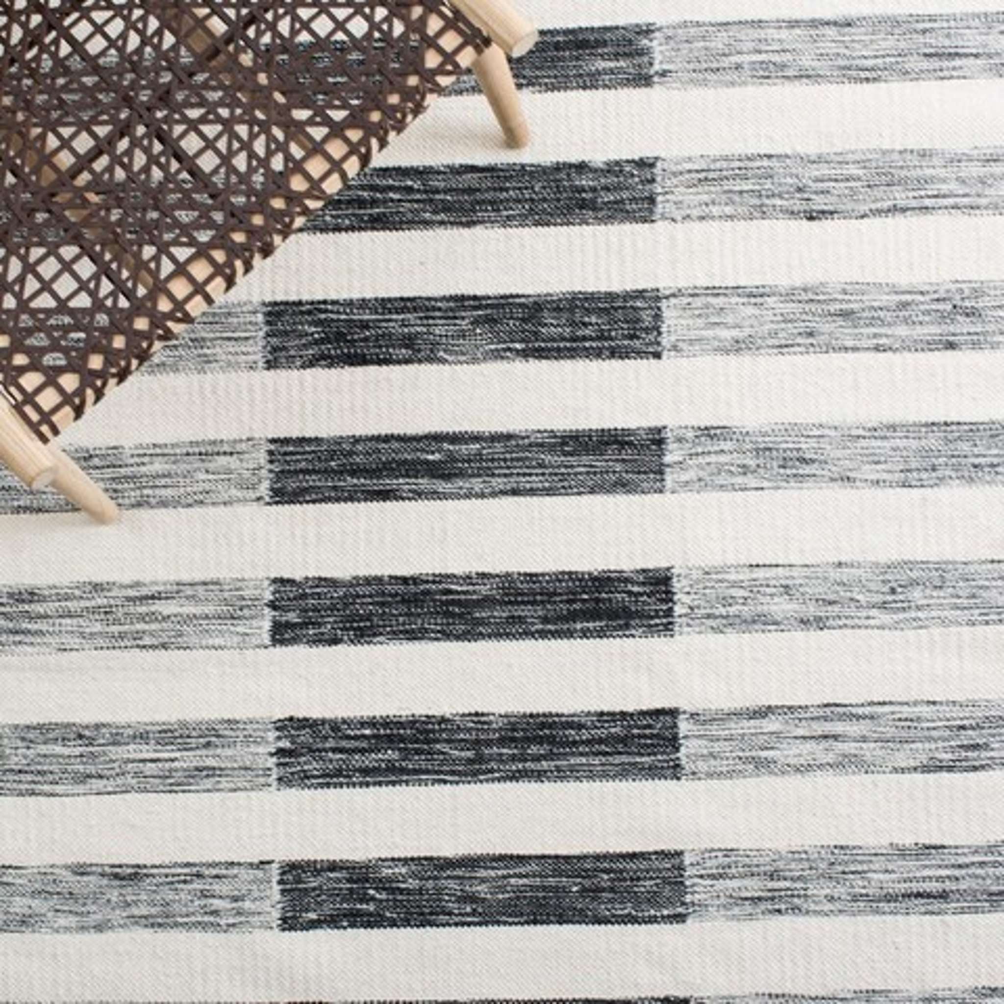 KILIM 529