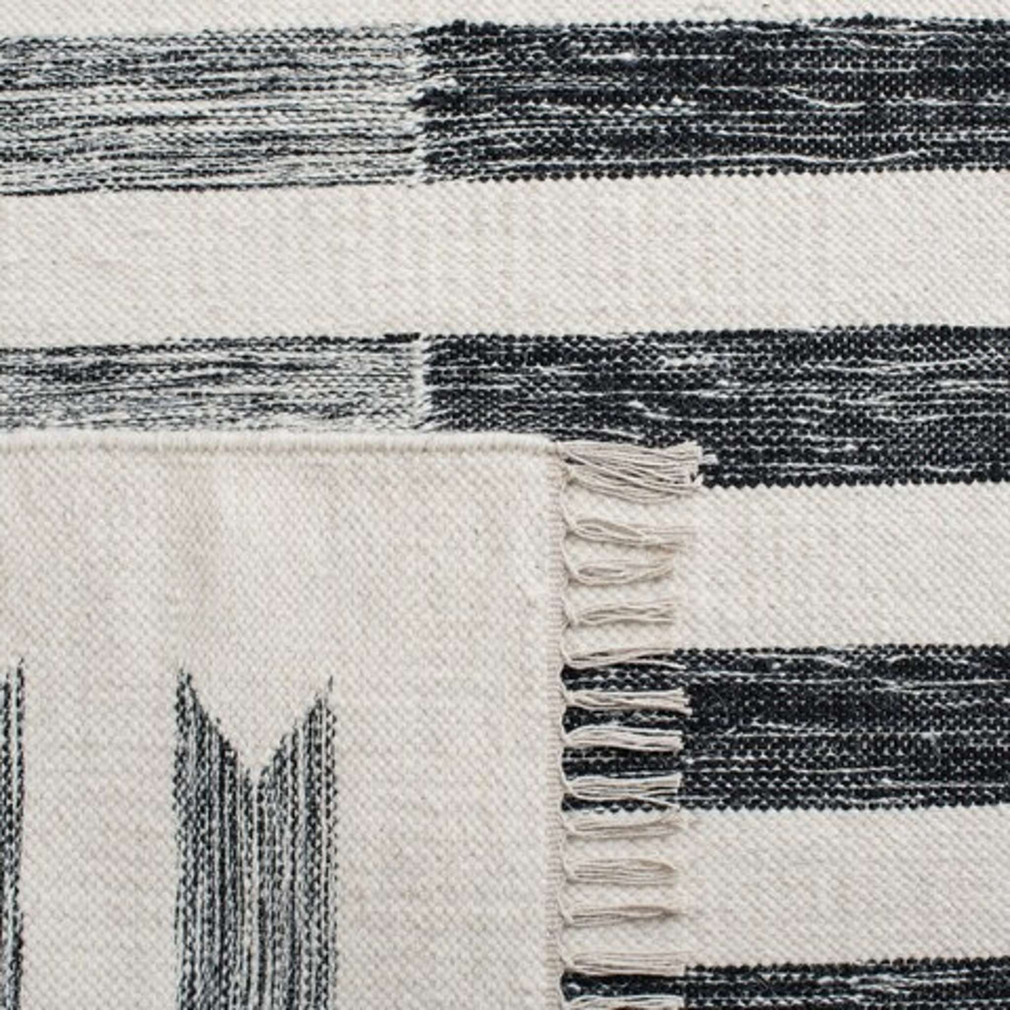 KILIM 529