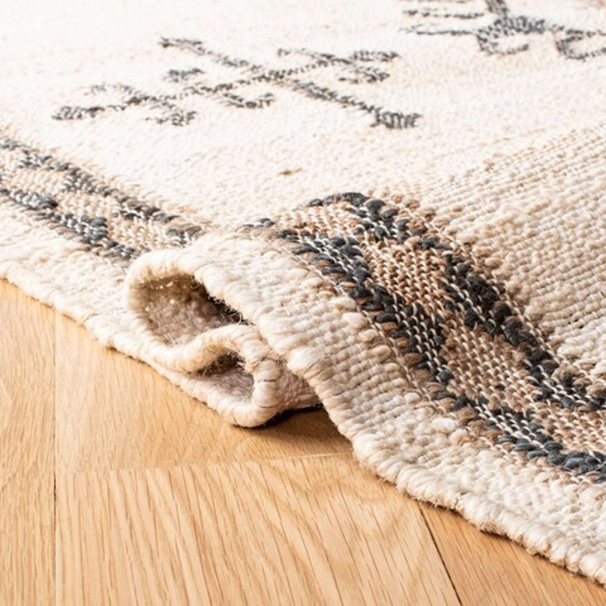 KILIM 762