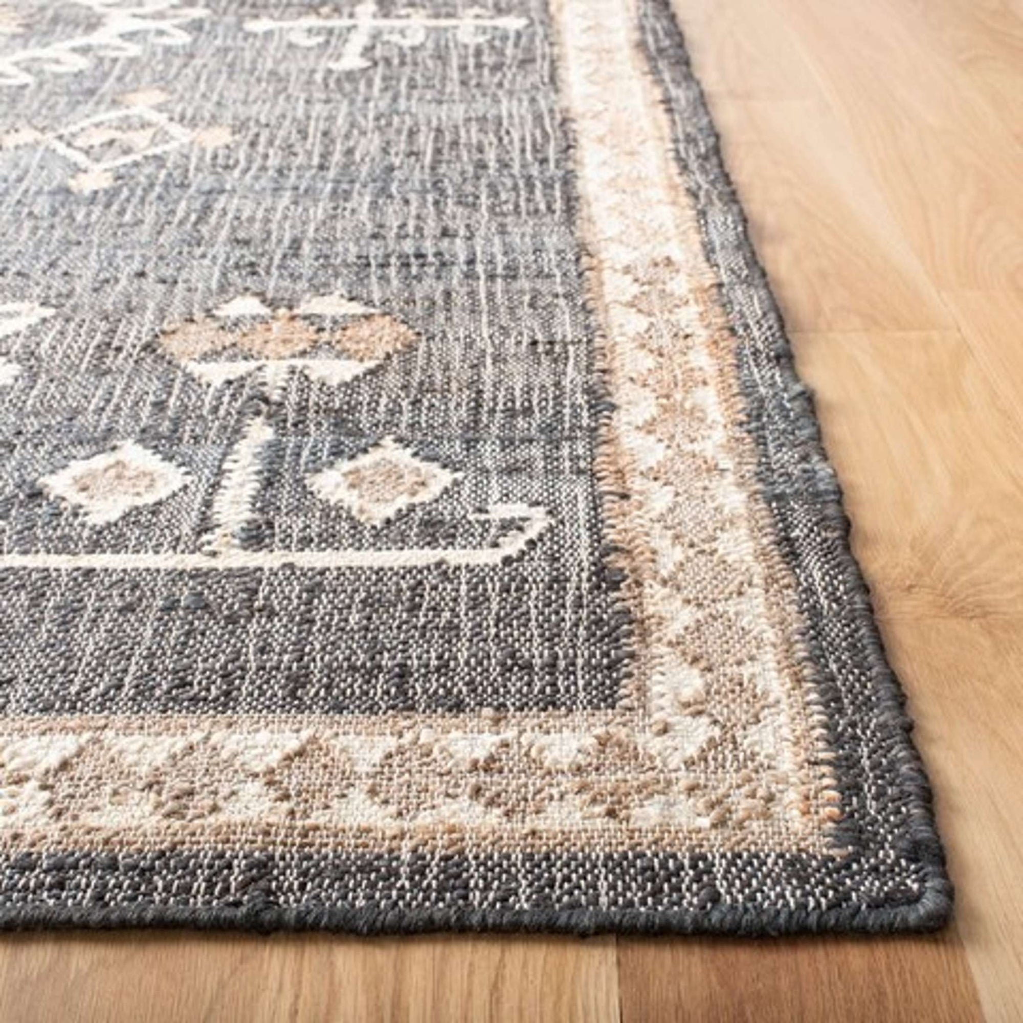 KILIM 762