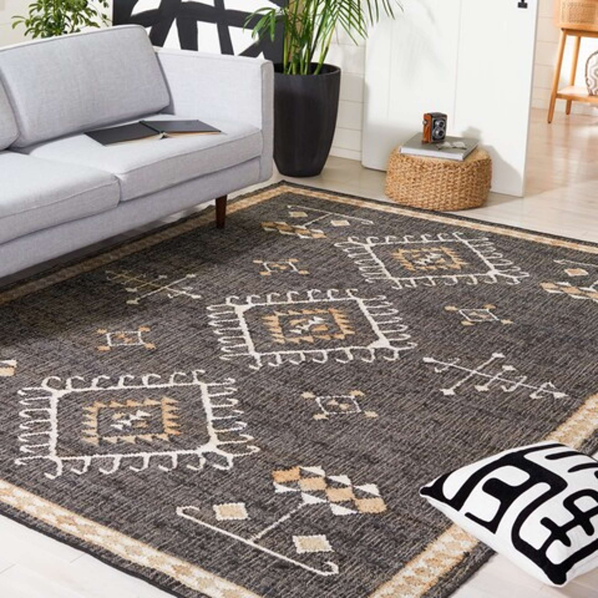 KILIM 762
