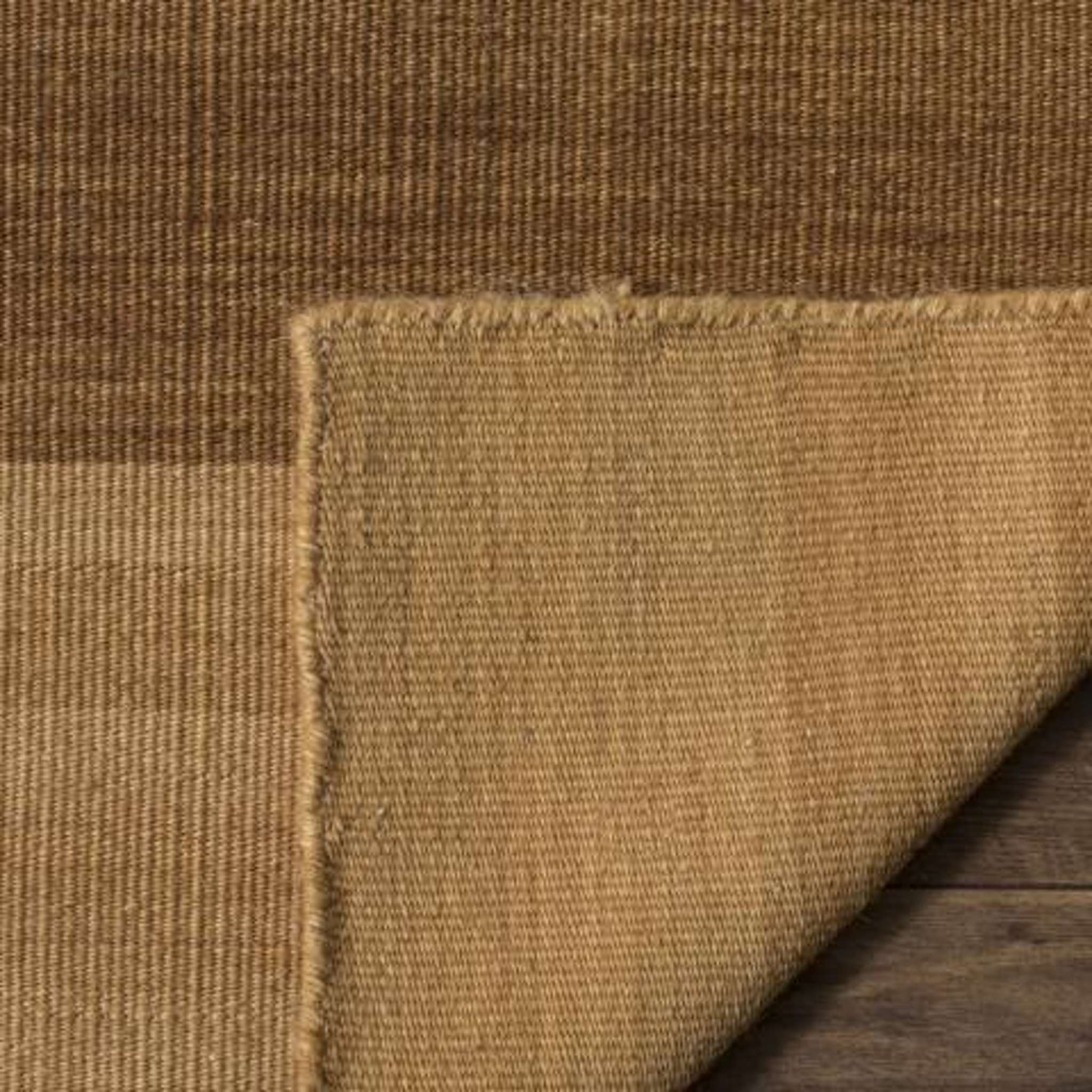 KILIM 818