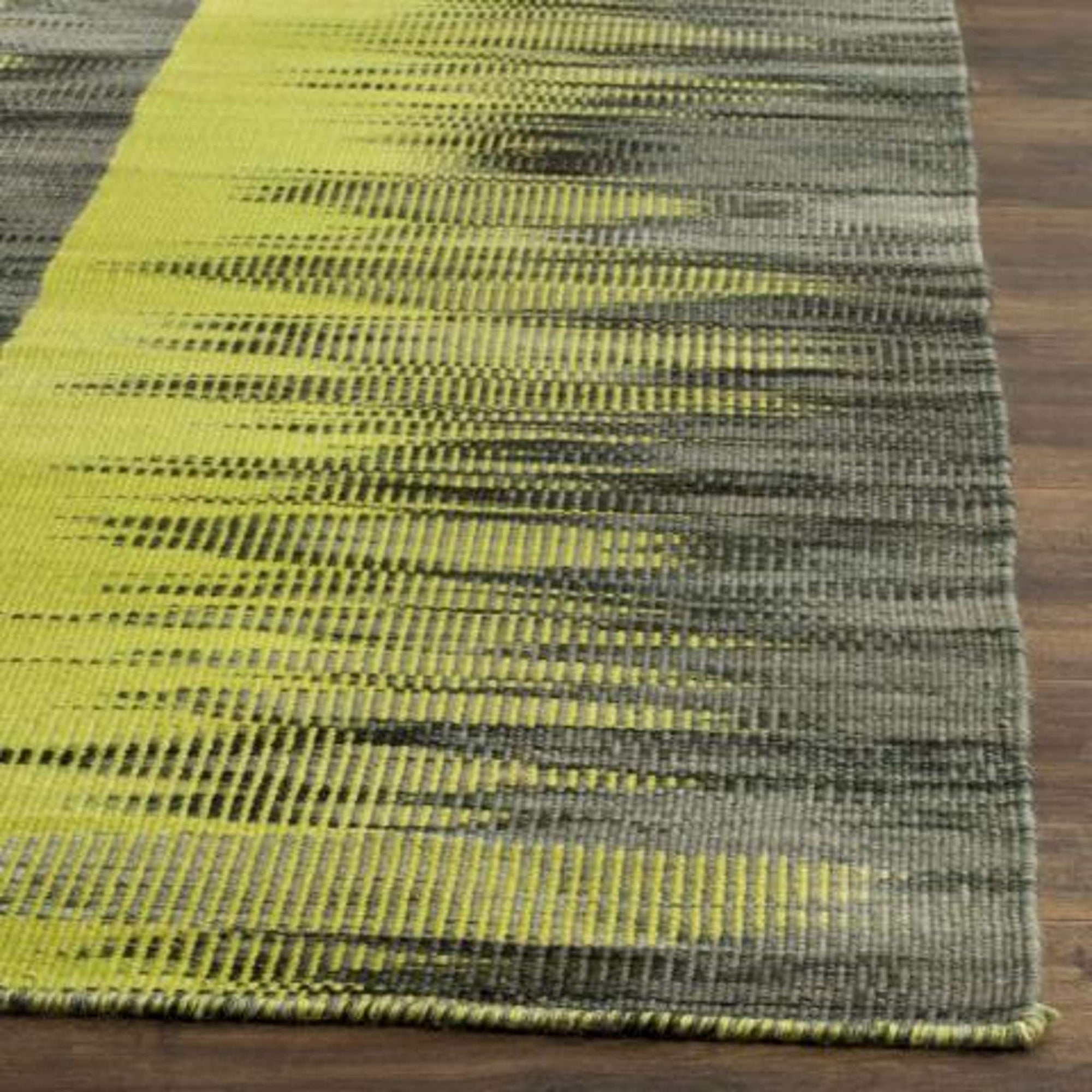 KILIM 819